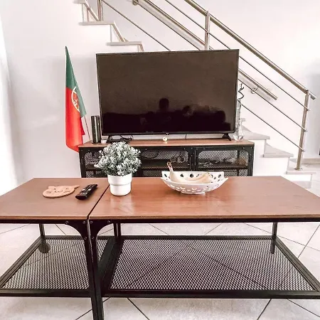 Peniche Master Bedroom With Sea View Balcony, Private Bathroom, Shared Kitchen, Swimming Pool, Surfing * اتوغويه ده باليه