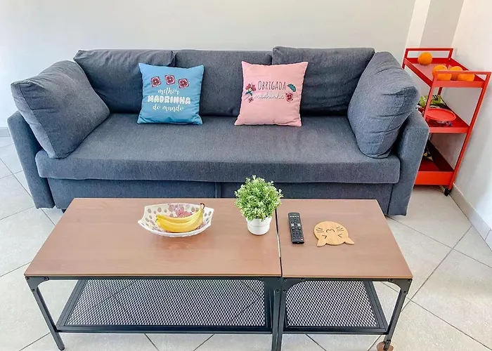 Peniche Master Bedroom With Sea View Balcony, Private Bathroom, Shared Kitchen, Swimming Pool, Surfing