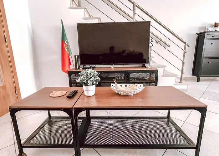 Peniche Master Bedroom With Sea View Balcony, Private Bathroom, Shared Kitchen, Swimming Pool, Surfing * アトウギア・ダ・バレイア